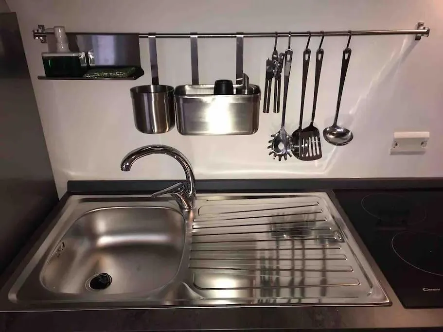 Via Aleardi, 4 Minutes From Station And Airport Shuttle location